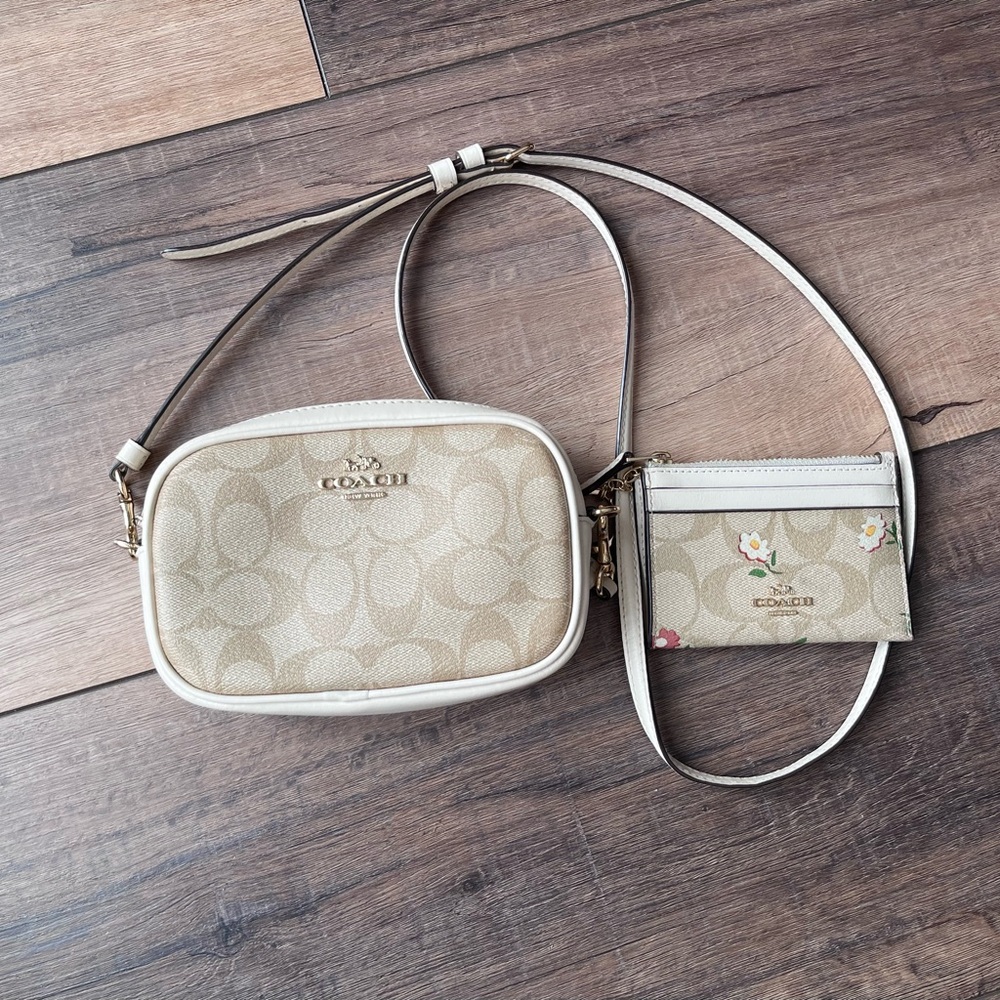 Coach Signature Chalk/khaki crossbody w/ matching floral skinny mini! Super cute - Picture 2 of 13